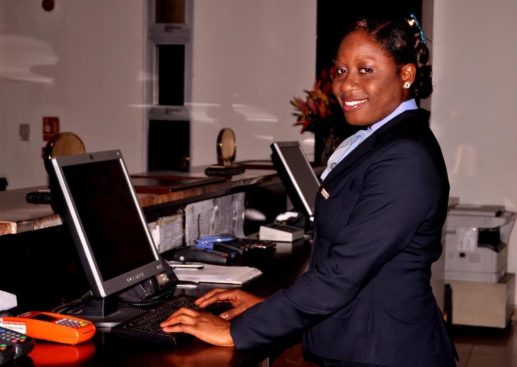 Transcorp Hotels Calabar Bagian luar foto