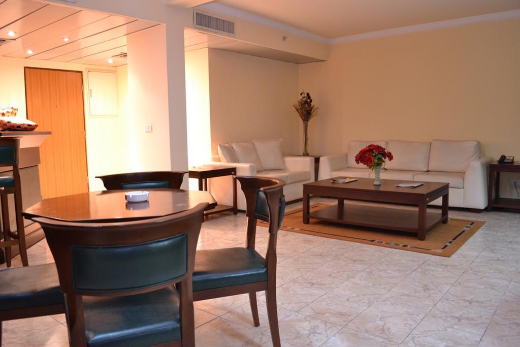 Transcorp Hotels Calabar Bagian luar foto
