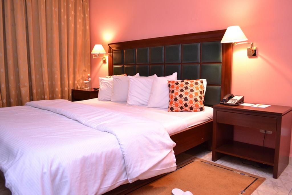 Transcorp Hotels Calabar Bagian luar foto
