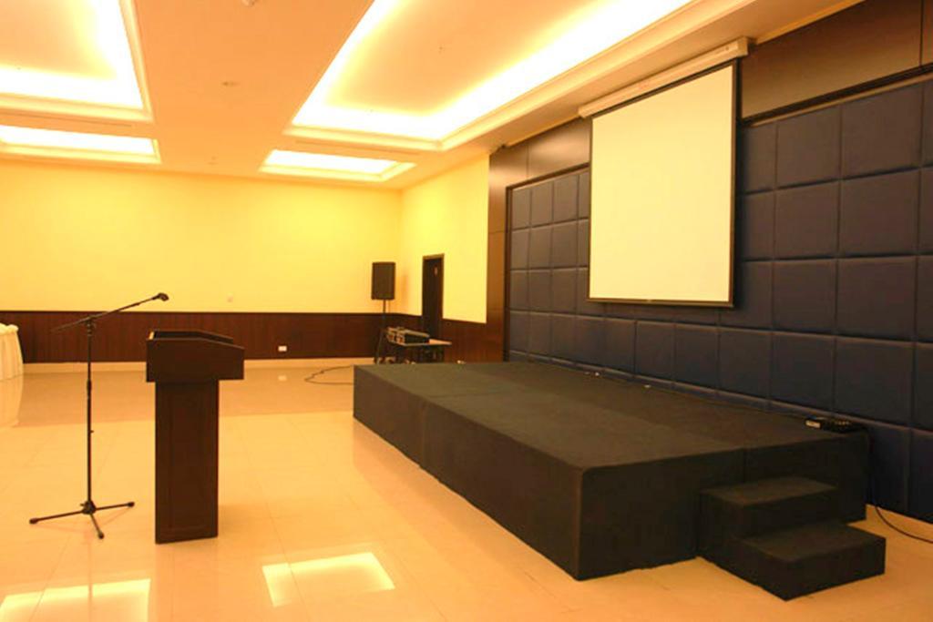Transcorp Hotels Calabar Bagian luar foto