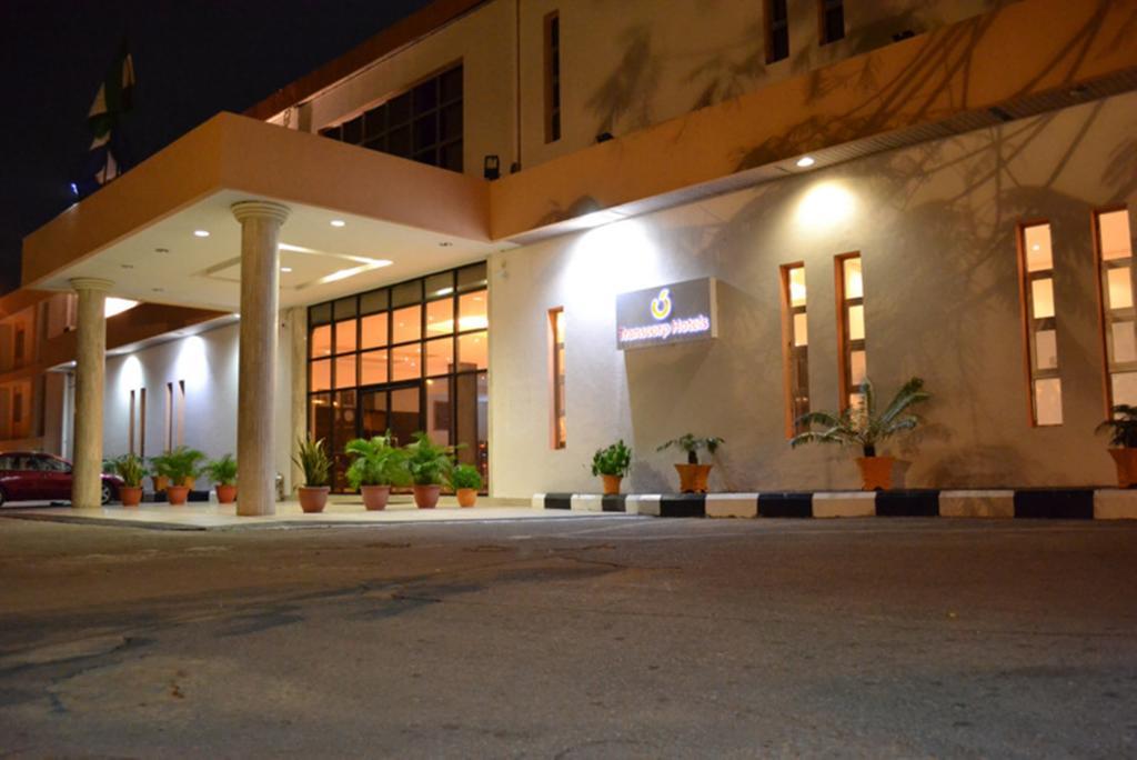 Transcorp Hotels Calabar Bagian luar foto